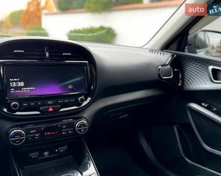 Серый Киа Soul, объемом двигателя 0 л и пробегом 101 тыс. км за 17899 $, фото 18 на Automoto.ua