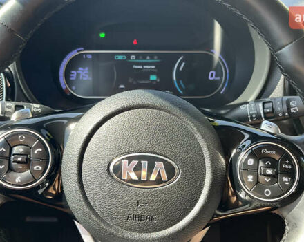 Сірий Кіа Soul, об'ємом двигуна 0 л та пробігом 116 тис. км за 15900 $, фото 19 на Automoto.ua