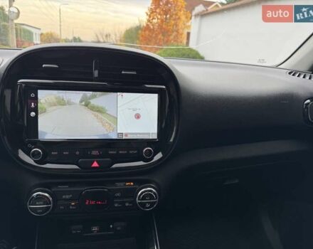 Серый Киа Soul, объемом двигателя 0 л и пробегом 101 тыс. км за 17899 $, фото 19 на Automoto.ua