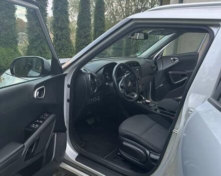 Серый Киа Soul, объемом двигателя 0 л и пробегом 160 тыс. км за 16900 $, фото 5 на Automoto.ua