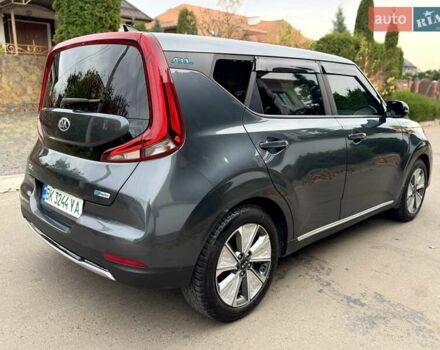 Серый Киа Soul, объемом двигателя 0 л и пробегом 101 тыс. км за 17899 $, фото 3 на Automoto.ua