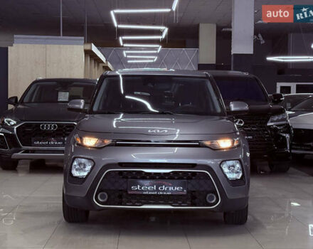 Сірий Кіа Soul, об'ємом двигуна 2 л та пробігом 95 тис. км за 15499 $, фото 5 на Automoto.ua