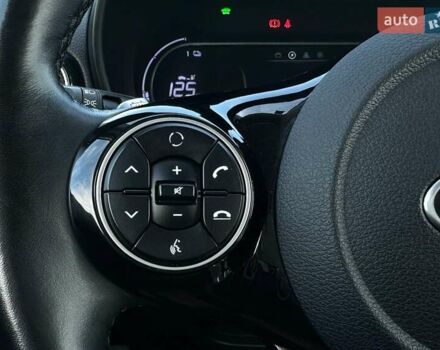 Серый Киа Soul, объемом двигателя 0 л и пробегом 45 тыс. км за 20500 $, фото 46 на Automoto.ua