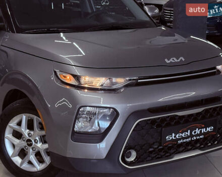 Сірий Кіа Soul, об'ємом двигуна 2 л та пробігом 95 тис. км за 15499 $, фото 7 на Automoto.ua