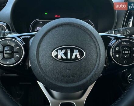 Серый Киа Soul, объемом двигателя 0 л и пробегом 45 тыс. км за 20500 $, фото 45 на Automoto.ua