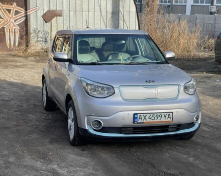 Сірий Кіа Soul, об'ємом двигуна 0 л та пробігом 60 тис. км за 10000 $, фото 4 на Automoto.ua