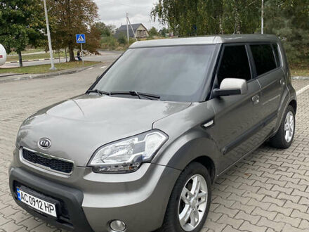 Серый Киа Soul, объемом двигателя 1.58 л и пробегом 265 тыс. км за 7999 $, фото 1 на Automoto.ua