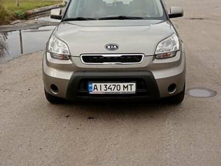 Серый Киа Soul, объемом двигателя 1.59 л и пробегом 218 тыс. км за 6300 $, фото 1 на Automoto.ua