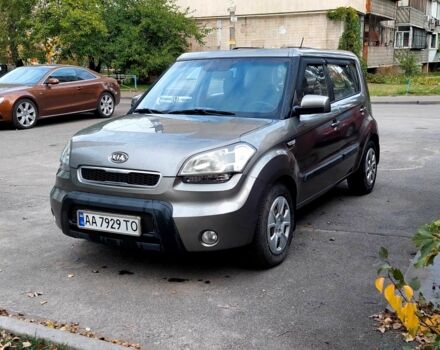 Серый Киа Soul, объемом двигателя 1.6 л и пробегом 109 тыс. км за 7900 $, фото 1 на Automoto.ua