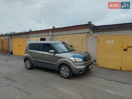 Кіа Soul 2011 у Харкові на Automoto.ua Сірий Кіа Soul, об'ємом двигуна 1.6 л та пробігом 133 тис. км за 6500 $, фото 1 на Automoto.ua