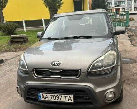 Серый Киа Soul, объемом двигателя 1.59 л и пробегом 158 тыс. км за 7300 $, фото 1 на Automoto.ua
