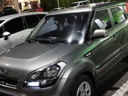 Серый Киа Soul, объемом двигателя 1.58 л и пробегом 127 тыс. км за 7500 $, фото 1 на Automoto.ua