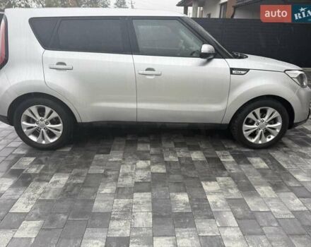 Серый Киа Soul, объемом двигателя 2 л и пробегом 130 тыс. км за 7500 $, фото 1 на Automoto.ua