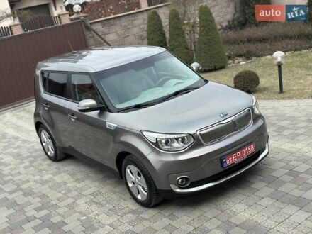 Кіа Soul 2014 у Івано-Франківську на Automoto.ua Сірий Кіа Soul, об'ємом двигуна 0 л та пробігом 81 тис. км за 7500 $, фото 1 на Automoto.ua