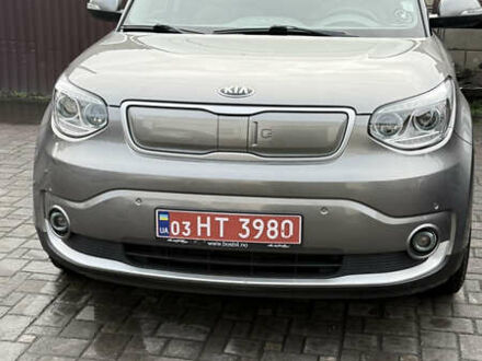 Серый Киа Soul, объемом двигателя 0 л и пробегом 121 тыс. км за 9650 $, фото 1 на Automoto.ua