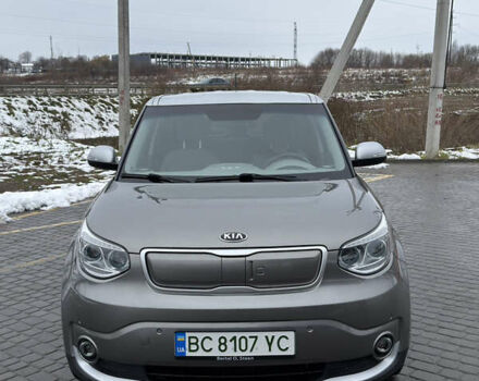 Серый Киа Soul, объемом двигателя 0 л и пробегом 130 тыс. км за 7000 $, фото 1 на Automoto.ua