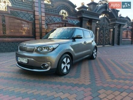 Серый Киа Soul, объемом двигателя 0 л и пробегом 125 тыс. км за 6399 $, фото 1 на Automoto.ua