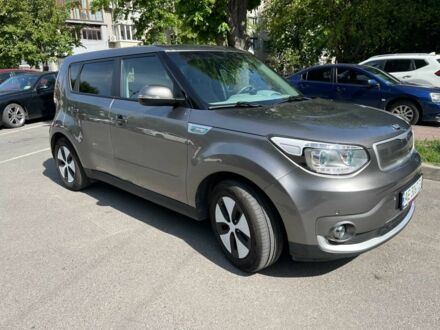 Серый Киа Soul, объемом двигателя 0 л и пробегом 35 тыс. км за 9500 $, фото 1 на Automoto.ua