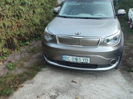 Серый Киа Soul, объемом двигателя 0 л и пробегом 100 тыс. км за 7100 $, фото 1 на Automoto.ua