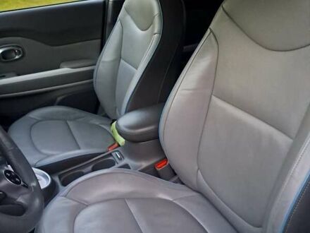 Серый Киа Soul, объемом двигателя 0 л и пробегом 124 тыс. км за 8300 $, фото 1 на Automoto.ua