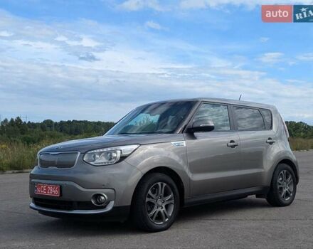 Серый Киа Soul, объемом двигателя 0 л и пробегом 137 тыс. км за 6499 $, фото 1 на Automoto.ua