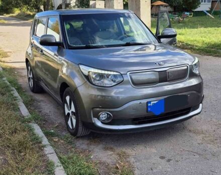 Серый Киа Soul, объемом двигателя 0 л и пробегом 170 тыс. км за 7000 $, фото 1 на Automoto.ua