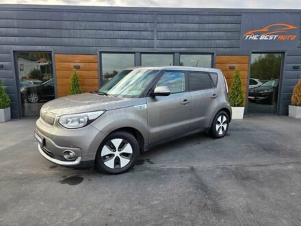 Кіа Soul 2015 у Рівному на Automoto.ua Сірий Кіа Soul, об'ємом двигуна 0 л та пробігом 114 тис. км за 5900 $, фото 1 на Automoto.ua