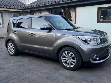 Сірий Кіа Soul, об'ємом двигуна 0 л та пробігом 111 тис. км за 6700 $, фото 1 на Automoto.ua