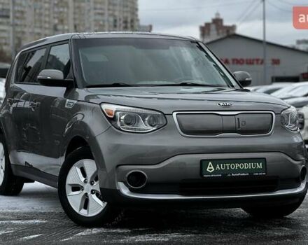 Серый Киа Soul, объемом двигателя 0 л и пробегом 100 тыс. км за 5400 $, фото 1 на Automoto.ua