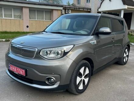 Киа Soul 2015 в Луцке на Automoto.ua Серый Киа Soul, объемом двигателя 0 л и пробегом 117 тыс. км за 6500 $, фото 1 на Automoto.ua