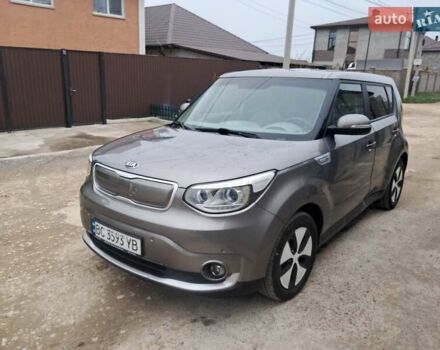 Серый Киа Soul, объемом двигателя 0 л и пробегом 128 тыс. км за 9999 $, фото 1 на Automoto.ua