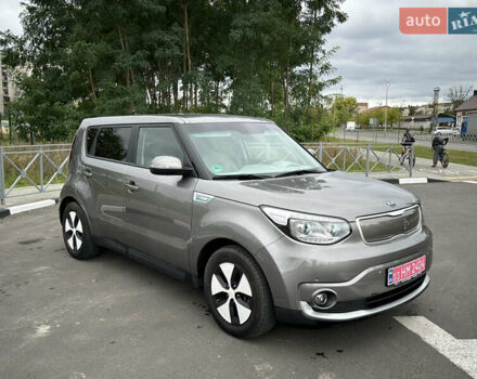 Серый Киа Soul, объемом двигателя 0 л и пробегом 90 тыс. км за 5700 $, фото 1 на Automoto.ua