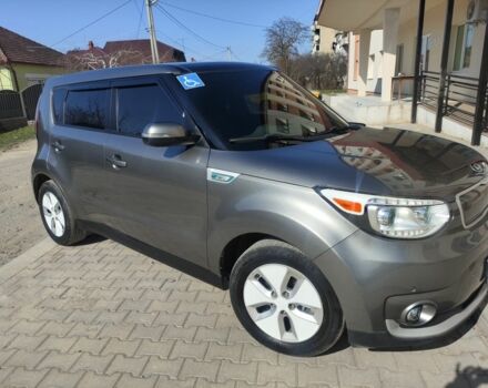 Серый Киа Soul, объемом двигателя 0 л и пробегом 120 тыс. км за 11900 $, фото 1 на Automoto.ua