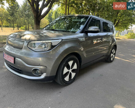 Сірий Кіа Soul, об'ємом двигуна 0 л та пробігом 120 тис. км за 6100 $, фото 1 на Automoto.ua