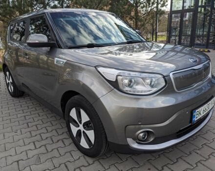 Серый Киа Soul, объемом двигателя 0 л и пробегом 130 тыс. км за 11300 $, фото 1 на Automoto.ua