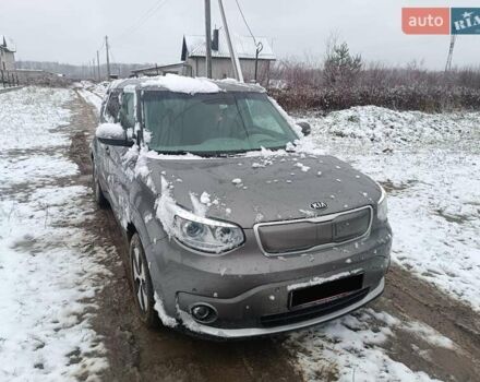 Серый Киа Soul, объемом двигателя 0 л и пробегом 99 тыс. км за 6700 $, фото 1 на Automoto.ua