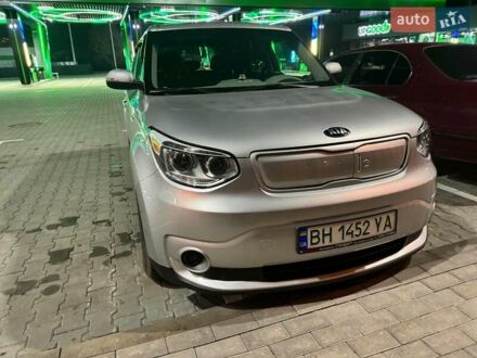 Серый Киа Soul, объемом двигателя 0 л и пробегом 49 тыс. км за 8300 $, фото 1 на Automoto.ua