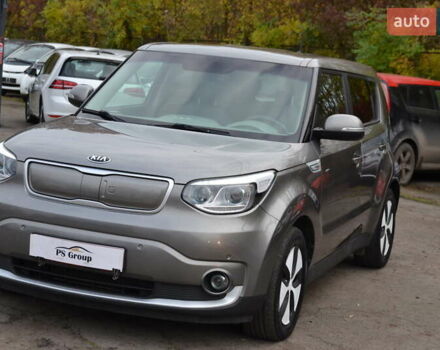 Киа Soul 2016 в Луцке на Automoto.ua Серый Киа Soul, объемом двигателя 0 л и пробегом 100 тыс. км за 11500 $, фото 1 на Automoto.ua