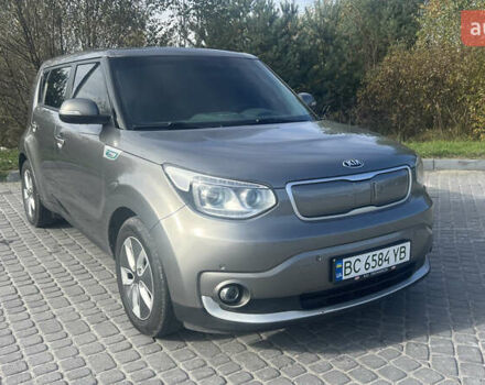 Киа Soul 2017 в Львове на Automoto.ua Серый Киа Soul, объемом двигателя 0 л и пробегом 140 тыс. км за 9800 $, фото 1 на Automoto.ua