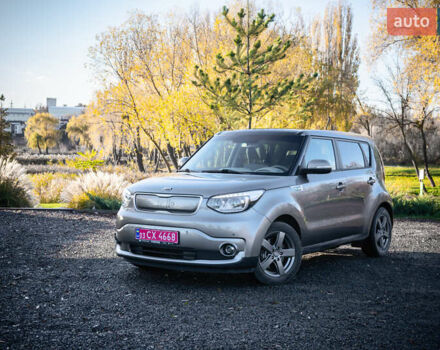 Серый Киа Soul, объемом двигателя 0 л и пробегом 46 тыс. км за 11750 $, фото 1 на Automoto.ua