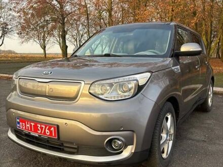 Сірий Кіа Soul, об'ємом двигуна 0 л та пробігом 150 тис. км за 10600 $, фото 1 на Automoto.ua