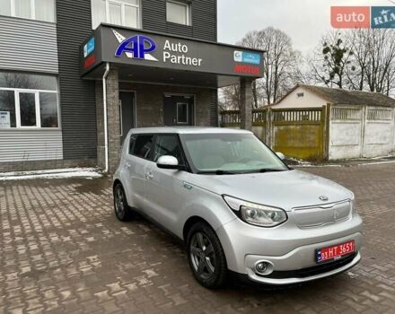Серый Киа Soul, объемом двигателя 0 л и пробегом 100 тыс. км за 10800 $, фото 1 на Automoto.ua