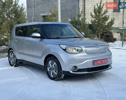 Серый Киа Soul, объемом двигателя 0 л и пробегом 120 тыс. км за 11900 $, фото 1 на Automoto.ua