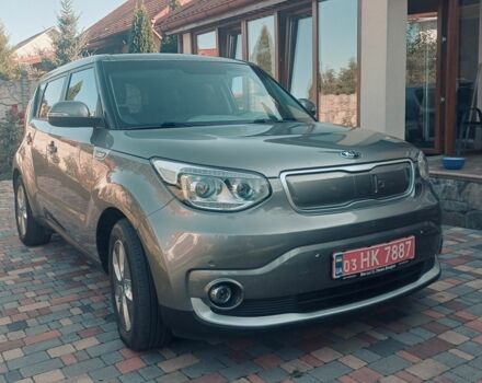 Серый Киа Soul, объемом двигателя 0 л и пробегом 87 тыс. км за 10950 $, фото 1 на Automoto.ua