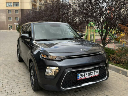 Серый Киа Soul, объемом двигателя 2 л и пробегом 30 тыс. км за 16500 $, фото 1 на Automoto.ua
