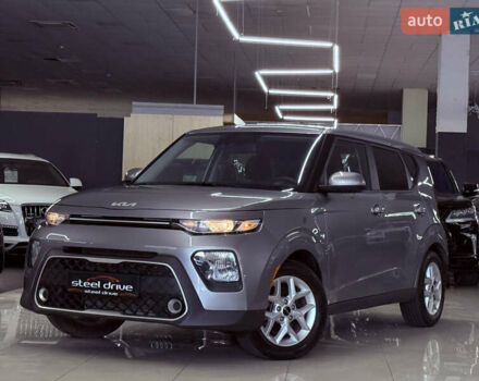 Сірий Кіа Soul, об'ємом двигуна 2 л та пробігом 95 тис. км за 15499 $, фото 1 на Automoto.ua