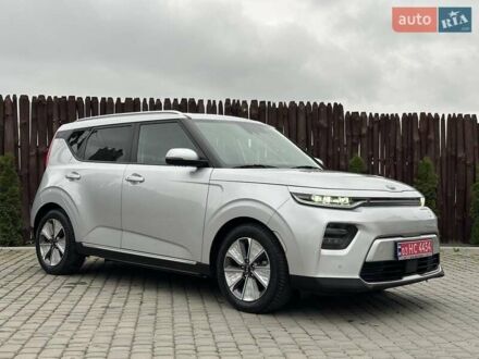 Кіа Soul 2021 у Тернополі на Automoto.ua Сірий Кіа Soul, об'ємом двигуна 0 л та пробігом 137 тис. км за 15400 $, фото 1 на Automoto.ua