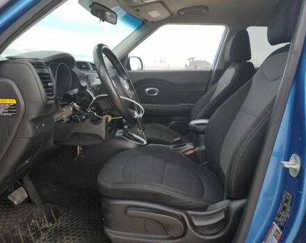 Синий Киа Soul, объемом двигателя 2 л и пробегом 68 тыс. км за 1100 $, фото 6 на Automoto.ua