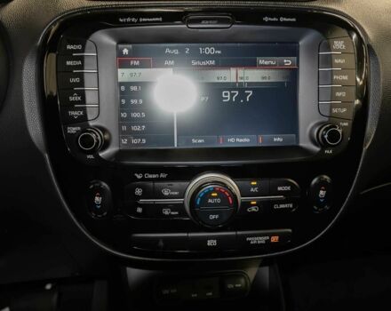 Синій Кіа Soul, об'ємом двигуна 2 л та пробігом 143 тис. км за 5500 $, фото 12 на Automoto.ua