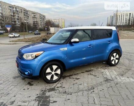 Синий Киа Soul, объемом двигателя 0 л и пробегом 80 тыс. км за 13399 $, фото 2 на Automoto.ua